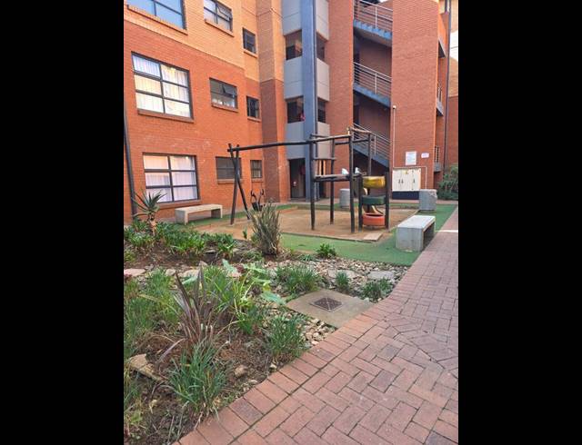 3 BEDROOM TOWNHOUSE FOR SALE IN EVELEIGH